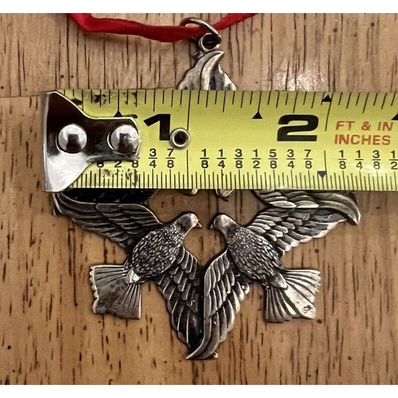 1971 Wallace Sterling Silver Peace on Earth Ornament w/ 4 Doves 28 gr. Medallion - Picture 3 of 5